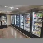 Θάλαμος μαύρος κατάψυξη με μηχανή κάτω και 3 πόρτες γυάλινες Prochef Ecoline - Image 4